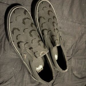 YRU CHILL BAT - BLACKOUT